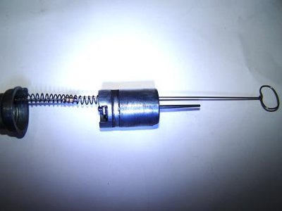 Gaszug Montagehaken 3.JPG