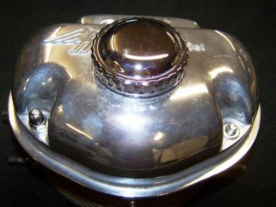 Ventildeckel poliert kompr..JPG