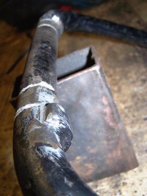 Hauptständer A-0 Anschläge abgenutzt,kompr..JPG