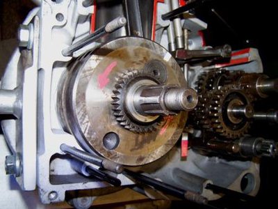 Kurbelgehäuse innen 2 kompr..JPG