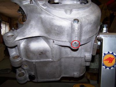 Motor-Unterseite kompr..JPG