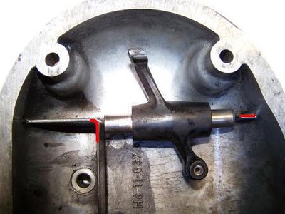 Kipphebelwelle im Ventildeckel 102 A-1.JPG