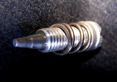 LL-Regulierschraube an Pallas falsch.JPG