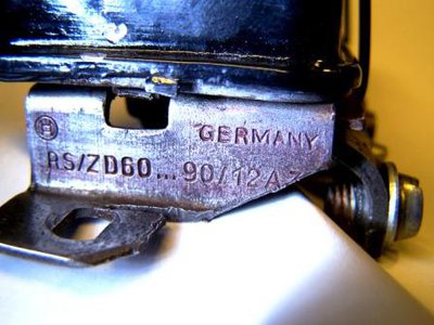 Fabr.-Nr. Bosch-Regler 103 A-1.JPG (39.41 KiB) 8236 mal betrachtet BOSCH-Regler 103 A-1