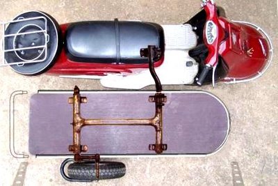 Fotomontage Rahmen Seitenwagen.jpg