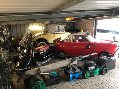 Garage 1.jpg