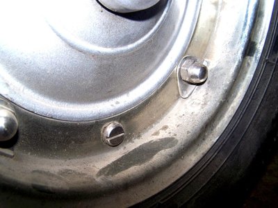 Stützblech unter Radmutter richtig O.K..JPG