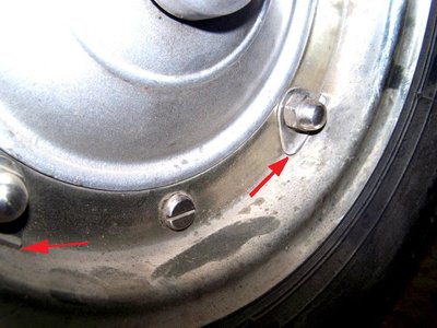 Stützblech unter Radmutter richtig O.K bearb. .jpg