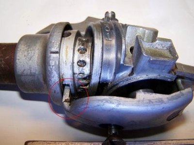 Schaltgriff Deckelnase.jpg