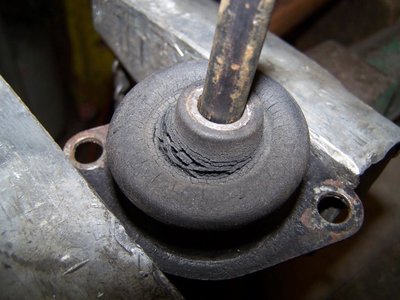 Motor-Gummilager 1.JPG