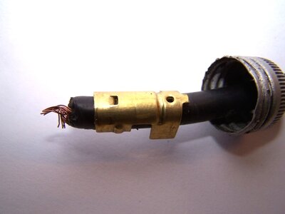 Zündkabel an -Spule.JPG