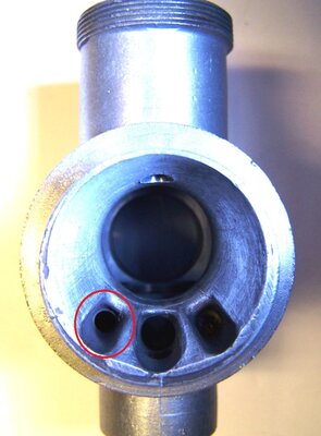 Vergaser Luftfilterseite.JPG