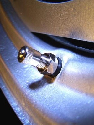 Reifenventil schlauchlos 2.JPG