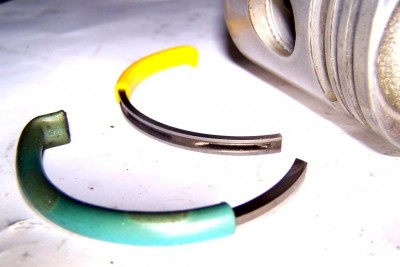 Kolbenringnuten ausschaben.JPG