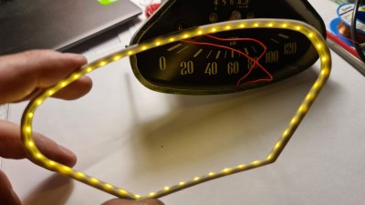 Ring mit LED bestückt