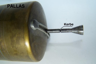 Schwimmernadel Kerbe.JPG