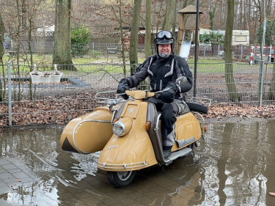 Rainer im Regen_500px.jpg