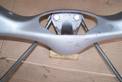 Klemmschelle schrauben von oben.JPG