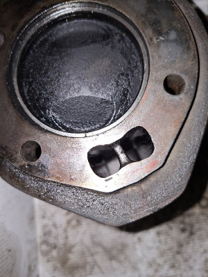 Zylinder mit Trennsteg